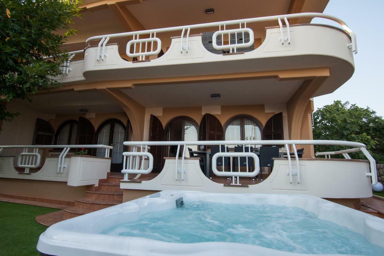 Villa Royale Krk Krk Town Extérieur photo